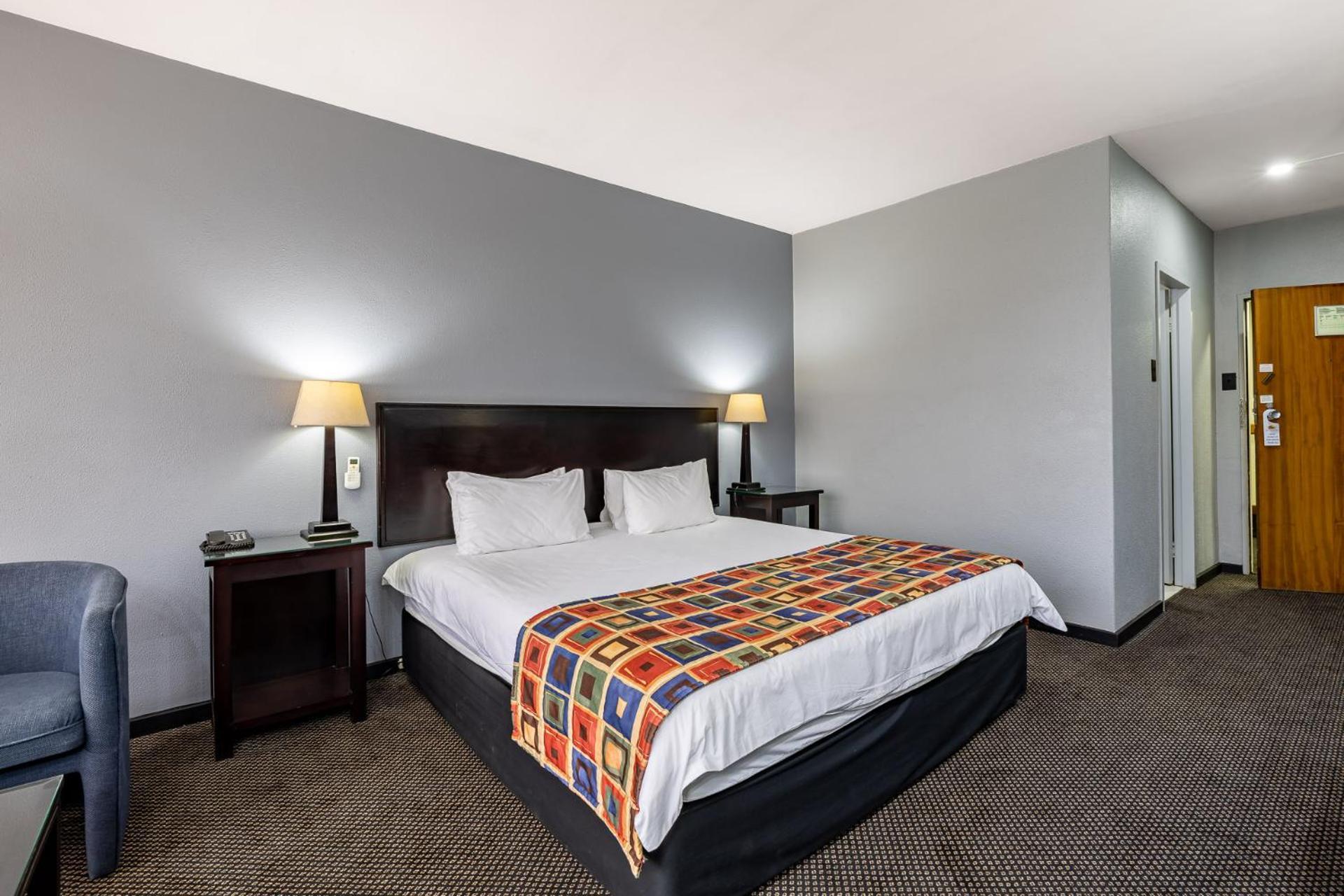 African Sky Ermelo Inn Экстерьер фото