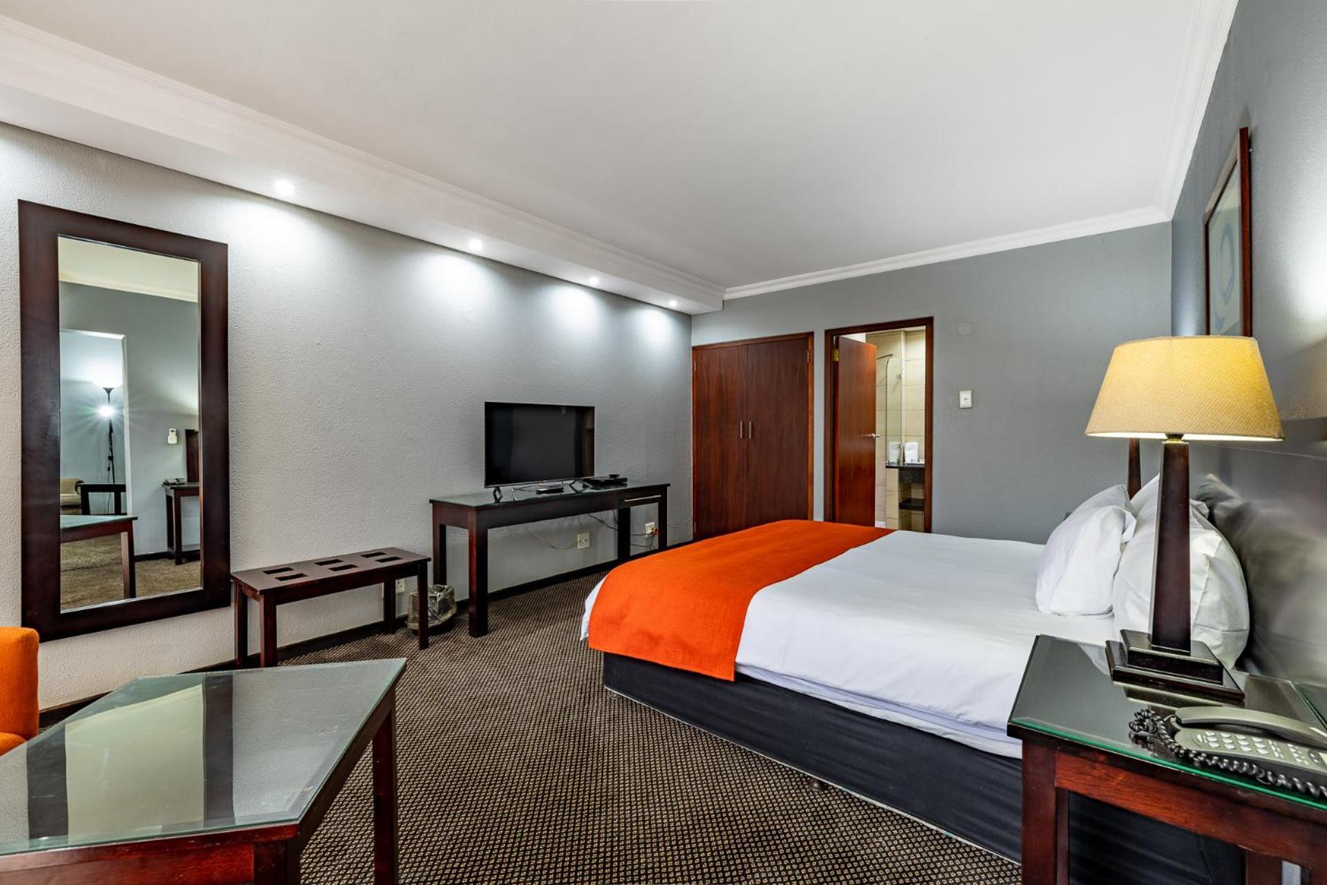 African Sky Ermelo Inn Экстерьер фото