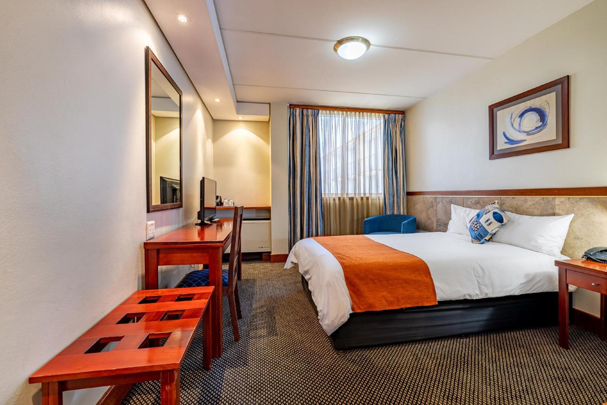 African Sky Ermelo Inn Экстерьер фото
